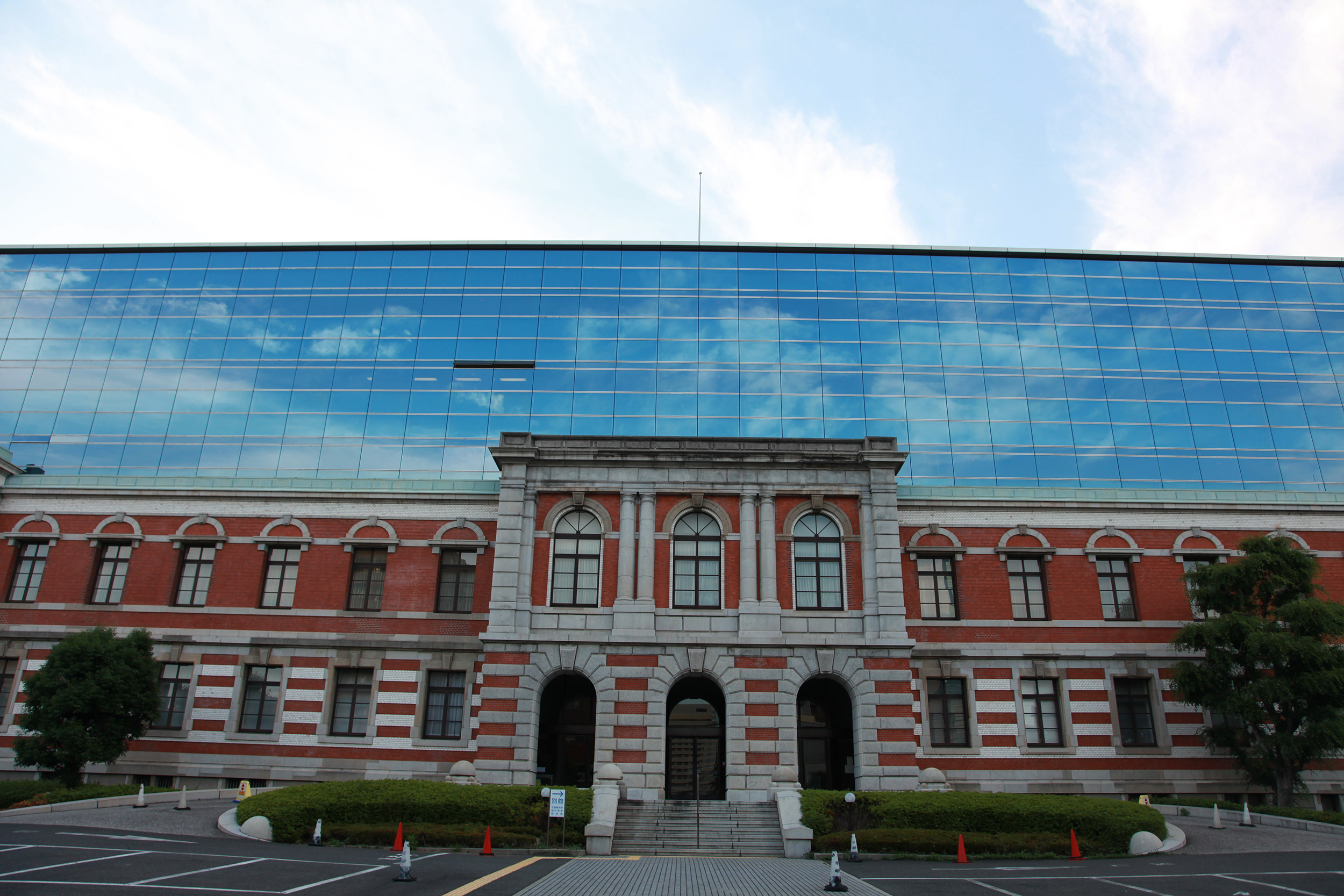 神戸地方裁判所 | 日本建築めぐり | 建築パース.com