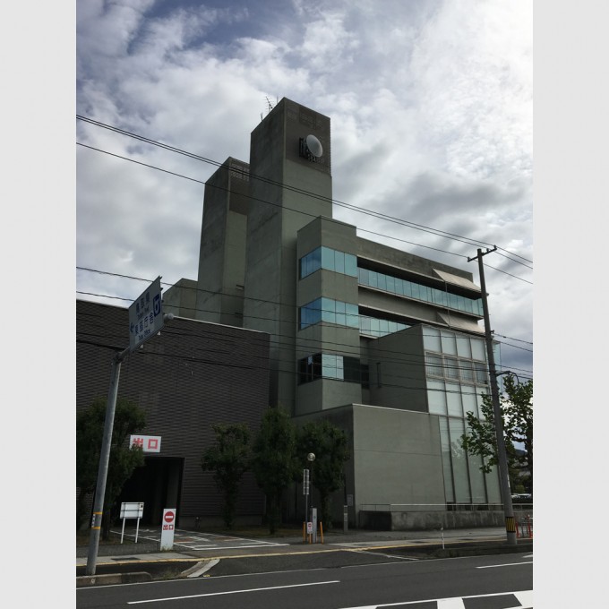鳥取県東部庁舎 | 新居千秋