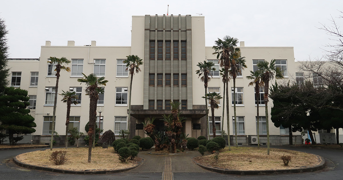 滋賀県立八幡商業高等学校 | 日本建築めぐり | 建築パース.com 滋賀県立八幡商業高等学校 | 日本建築めぐり | 建築パース.com