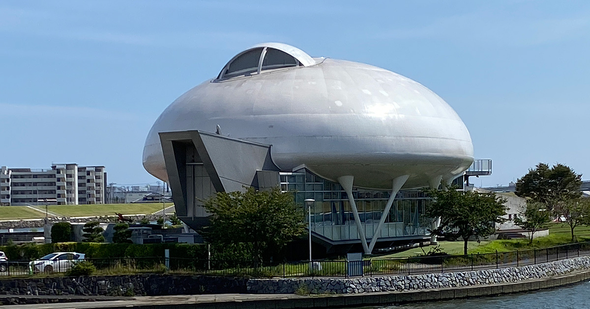 石ノ森萬画館 | 日本建築めぐり | 建築パース.com